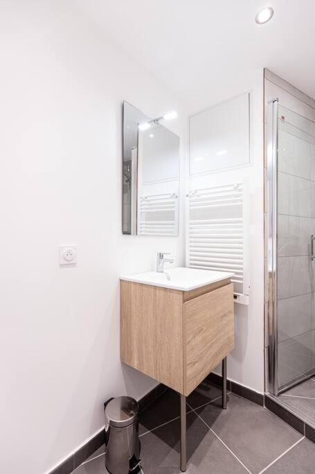 Le Refuge - Residence Hestia Saint-Etienne  Buitenkant foto